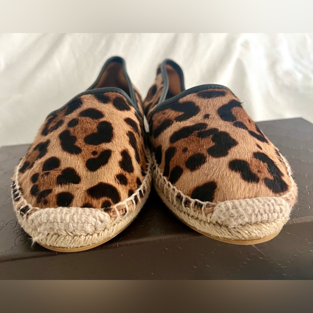 👑✅PRICE FIRM✅ AUTHENTIC Calf Hair GUCCI Leopard Espadrille Flats - Picture 5 of 16
